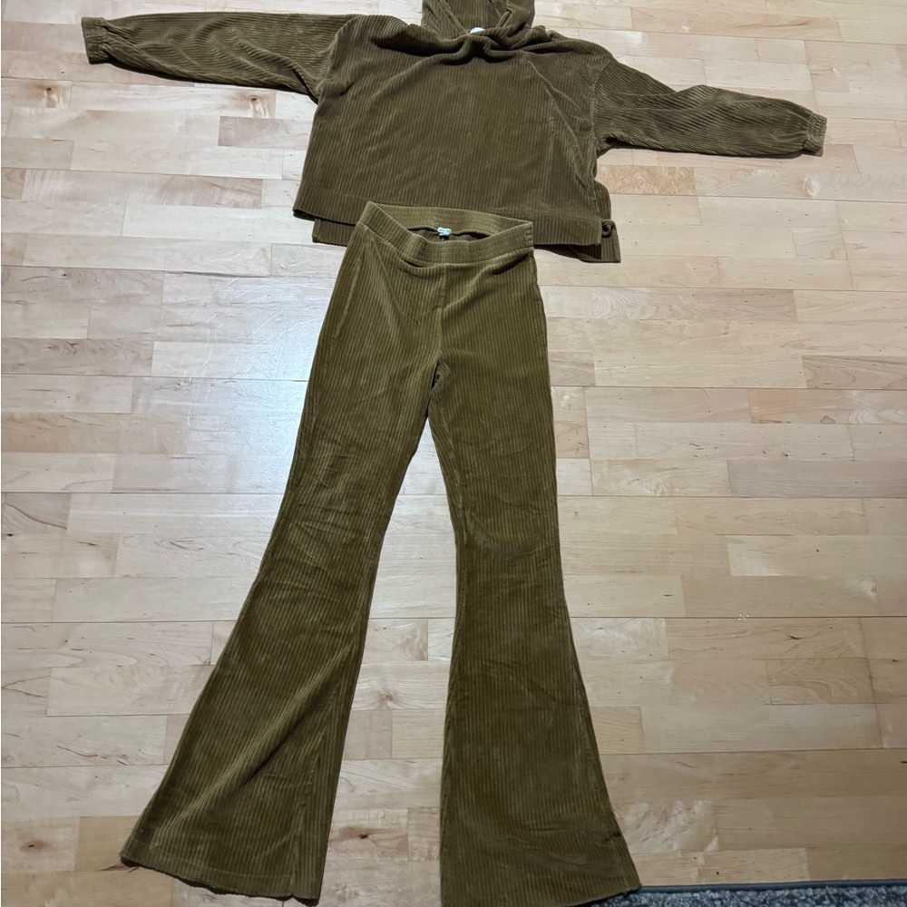 aerie Olive Green Corduroy Flare Pants - Picture 4 of 6